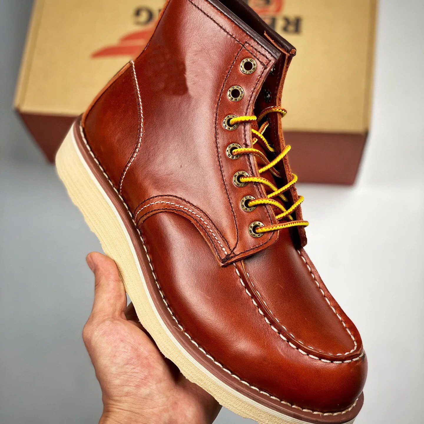 2026 New Retro Men's Boots High Top Work oes Leather Motorcycle Boots Classic 875 Ameika Jie Men's Footwear red