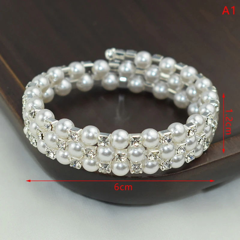 Elegant Crystal Imitation Pearl Bracelet Multilayer Stretchable Pearl Bracelet Pearl Bracelet for Women Bridal Jewelry Gift