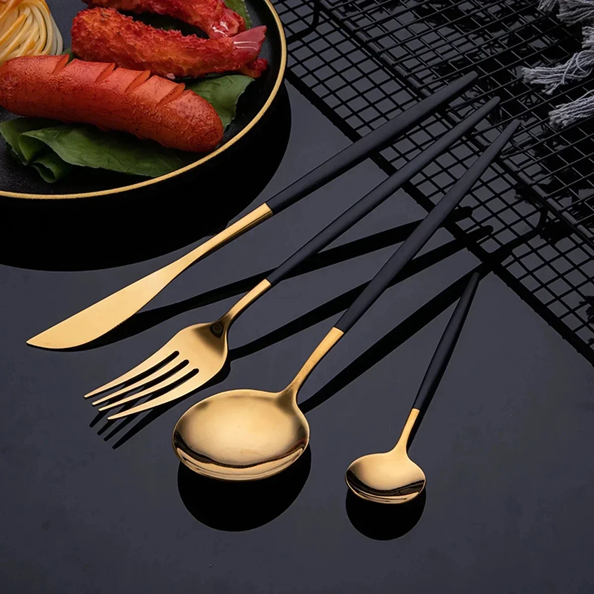 24Pcs Dinnerware Sets Stainless Steel Cutlery Set Knife Fork Tea Spoon Flatware Western Kitchen Silverware Tableware