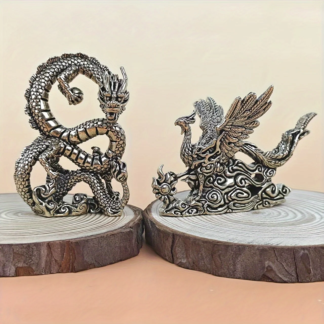 Image of 2 klassische Messingornamente, exquisite und elegante fliegende Drachenornamente, exquisite und edle Phönixornamente