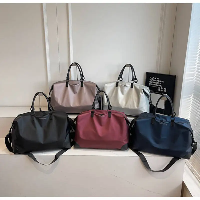 

Premier Color-blocking large-capacity travel bag Multifunctional handheld shoulder bag Stylish waterproof gym bag short trips