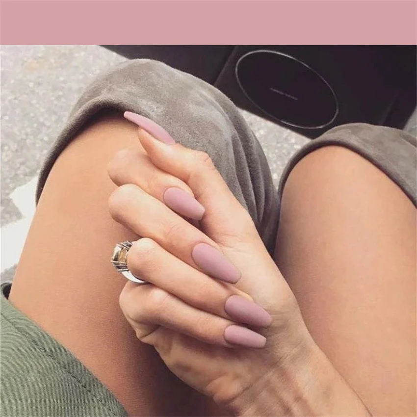 24 개/상자 여러 가지 빛깔의 컬렉션 가짜 손톱 아트 사다리 프레스 손톱 키트 발레 네일 팁 이동식 아크릴 거짓 손톱 세트