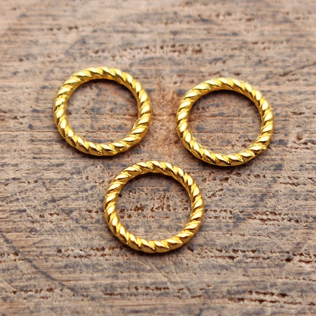 Round Charms Connector Cutout - Resin Craft Supplies review and price