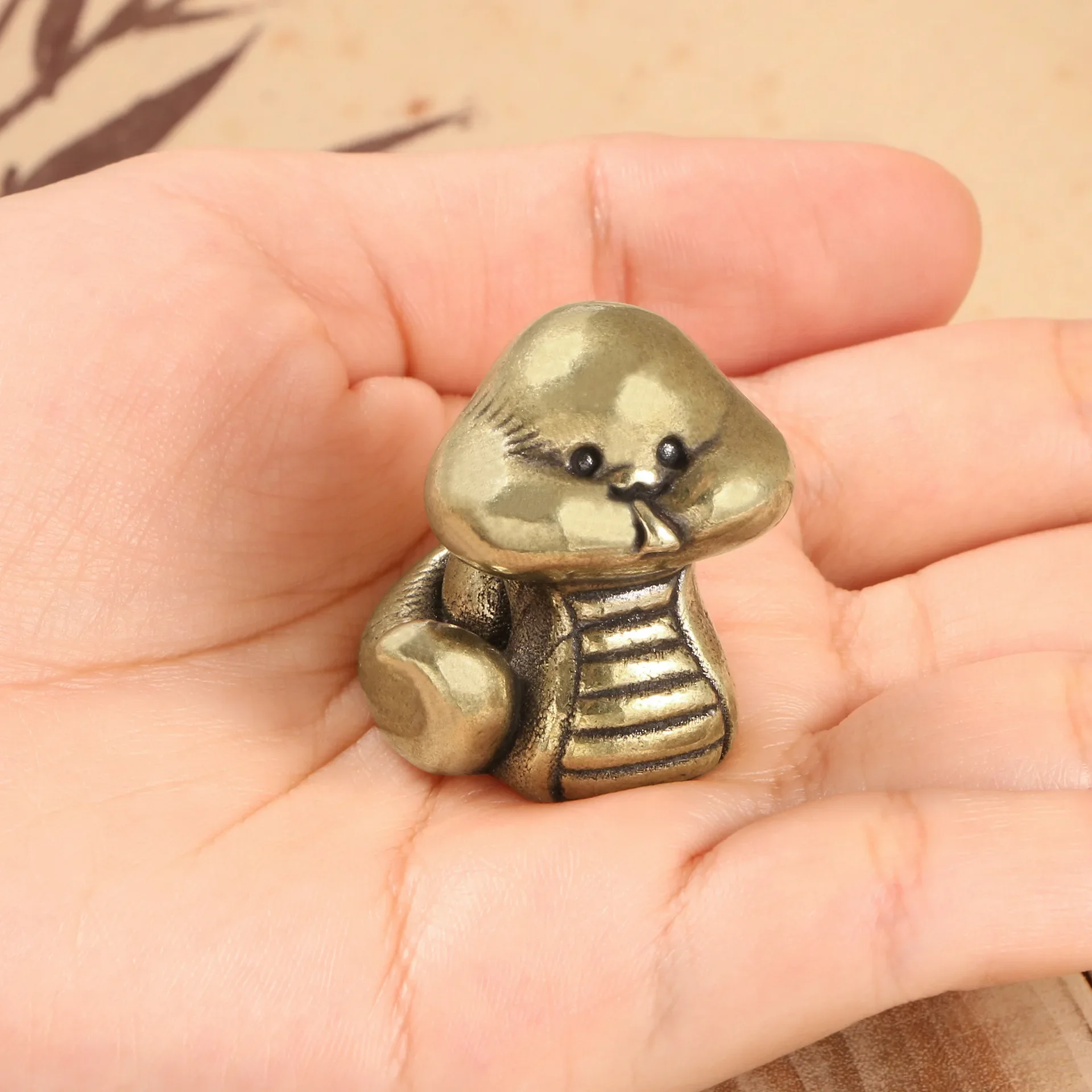 

Cute Brass Snake Metal Figurine Animal Desk Decoration Kawaii Accessories Garden Miniatures Chinese Zodiac Tea Pet Sculptures