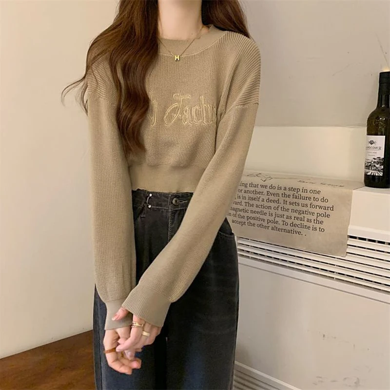 Autumn Women Letter Embroidery Round Neck Long Sleeve Loose Sexy Short Knitted Sweater