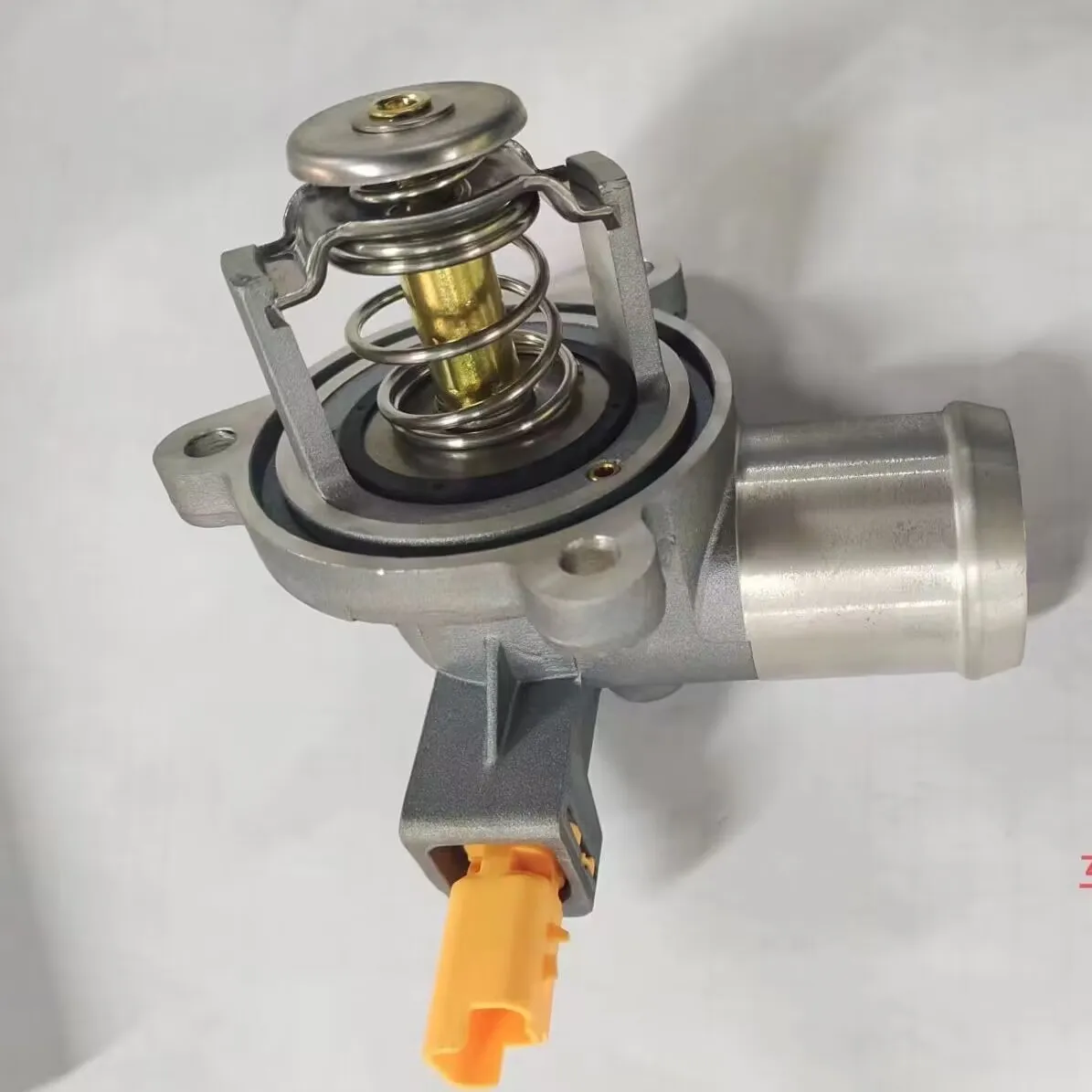 

Thermostat for Chinese SAIC ROEWE 950 360 RX5 MG HS ZS 1.5T 2.0T