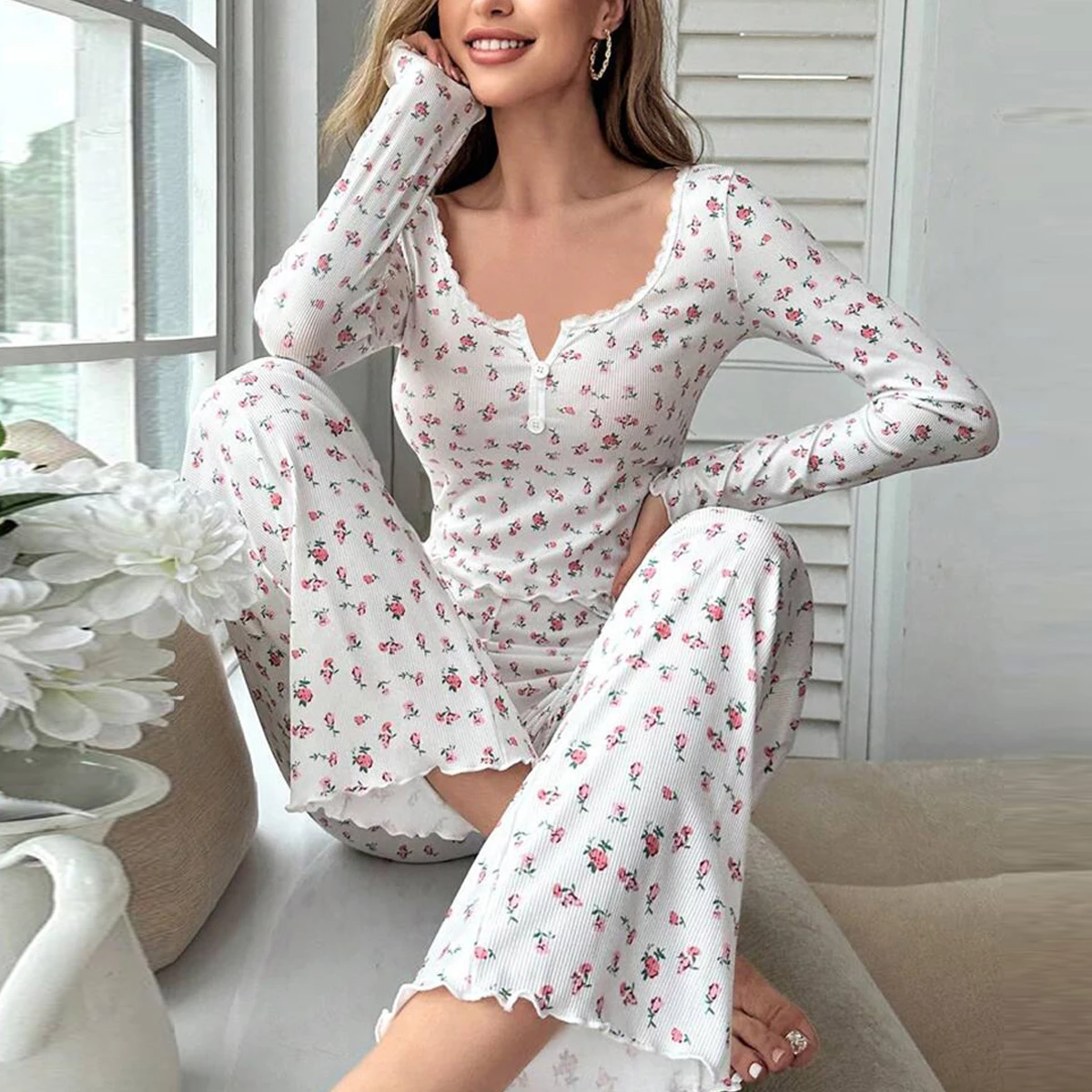 Women\'s Pajama Set Lace Buttons Trims Sleepwear Slim Long-sleeved Trousers Floral Print Stylish sexy Loungewear Nightwear Pyjama