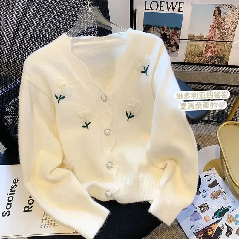 

Fashion V-Neck Sweater Jacket Women 2026 NEW Spring Autumn Knitwear Top Sweet And Loose Student Sweater Cardigan Coat