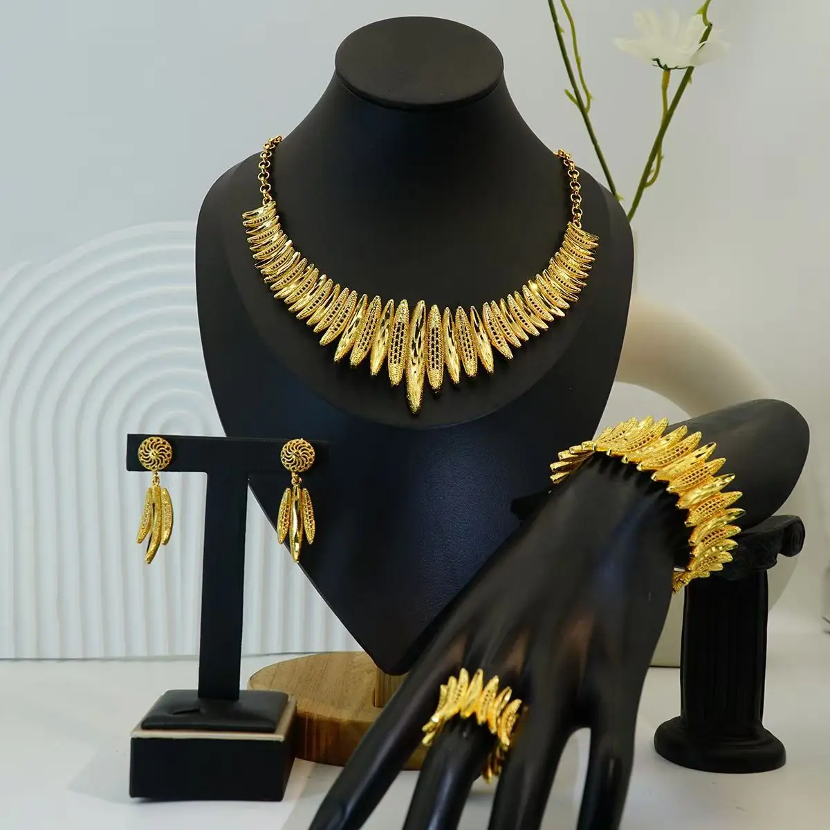 

Новый роскошный ожерелье с кисточками и перьями Феникса, браслет, кольцо, серьги, комплект из четырех предметов, модный женский комплект ювелирных изделий, высокое качество