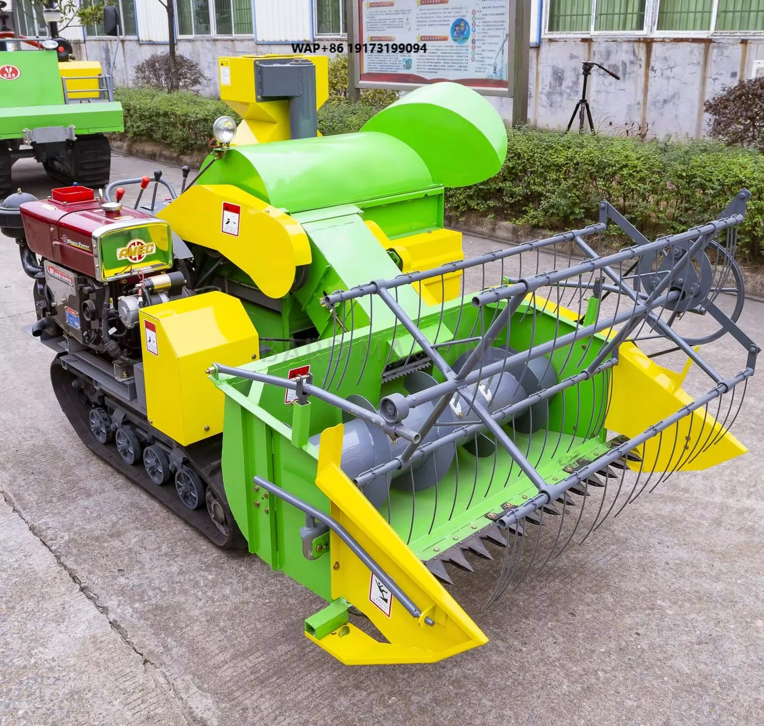 Wholesale Harvester Machine Wheat Rice Combine Harvesters Mini Small Combine Harvester Cheap Price High Quality