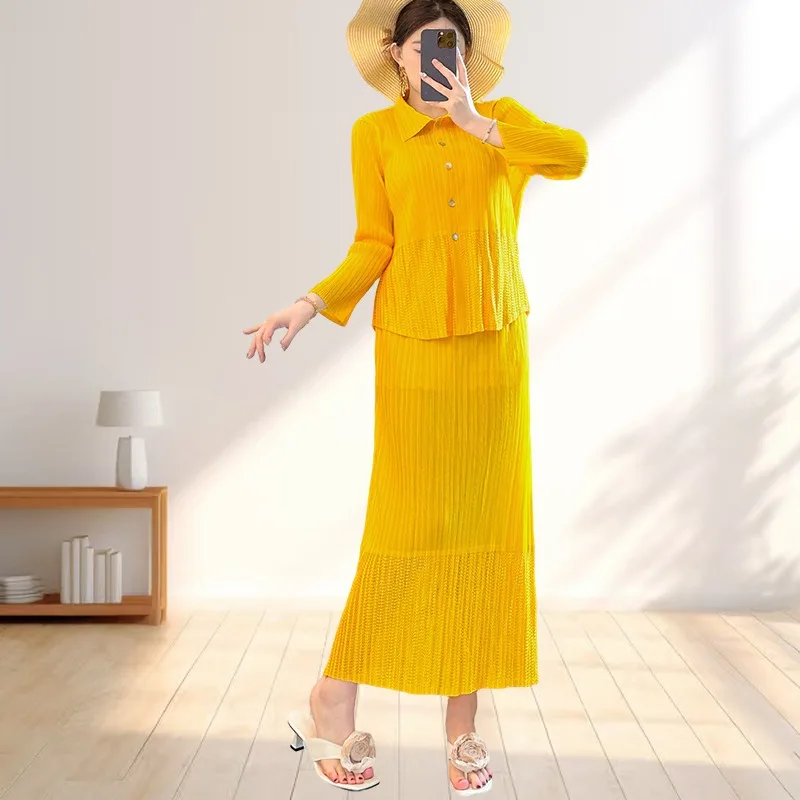 

Miyake 2025 Fall New Loose Long-sleeved Lapel Shirt Elastic Waist Half Skirt 2-piece Set Simple Commuter Office Women's Clothing