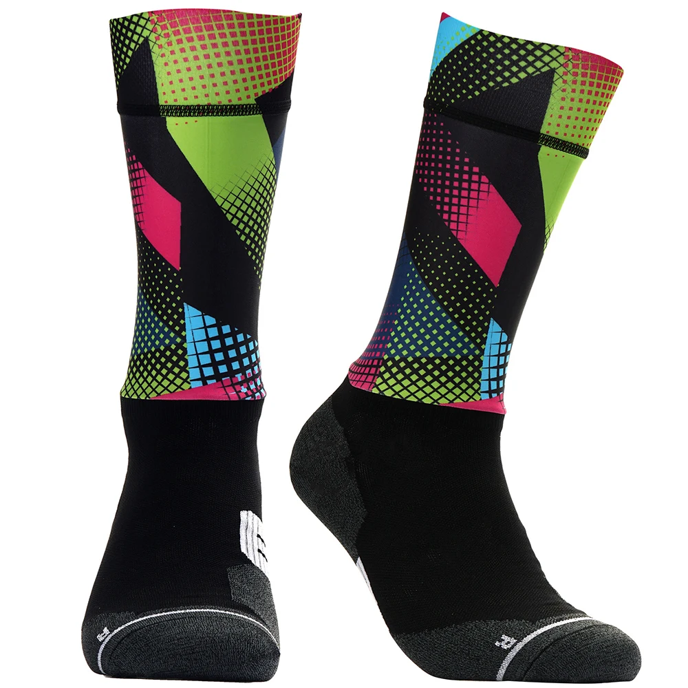 2023 New Seamless Anti Slip Cycling Socks Professional Bike Team Aero Socks Outdoor Sport Road Bicycle Compression Socks Unisex