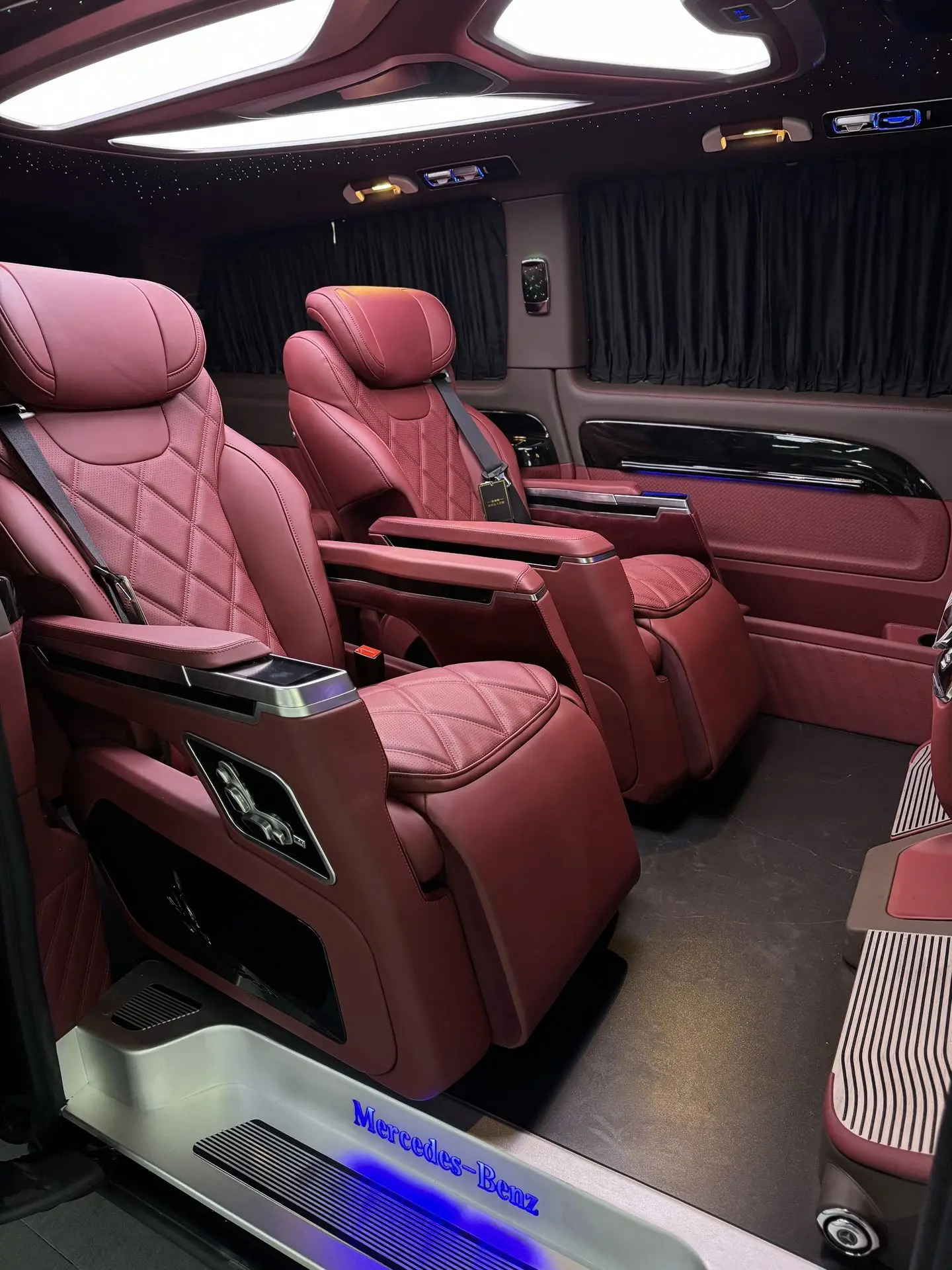 

For Mercedes Benz Sprinter Interior Accessories Luxury Modern Aviation Seats Innovative Design for Van Interiors Latest