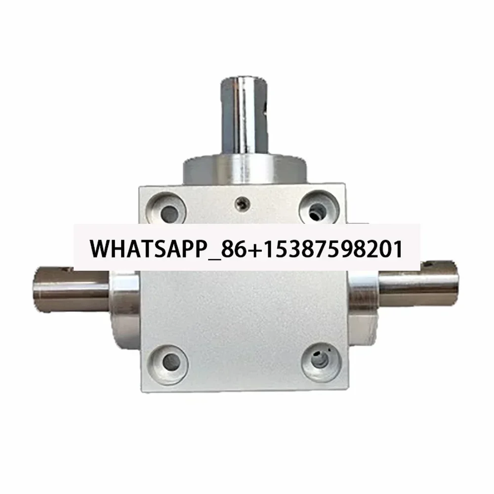 

Horizontal Type Waterproof Right Angle Steering Gear 2000RPM 90 Degree Commutator 1.5 Mold 20 Tooth Shaft Diameter 15MM