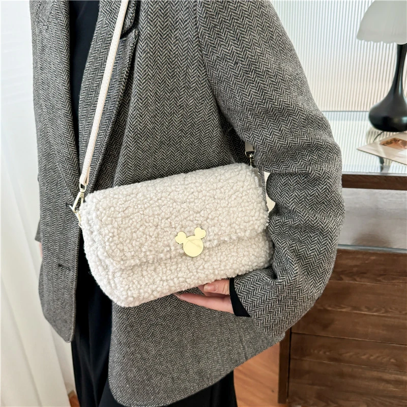 

Ladies Exquisite Workmanship Soft And Comfortable Magnetic Buckle Open And Close Shopping Commuter Single Shoulder Straddle Bag