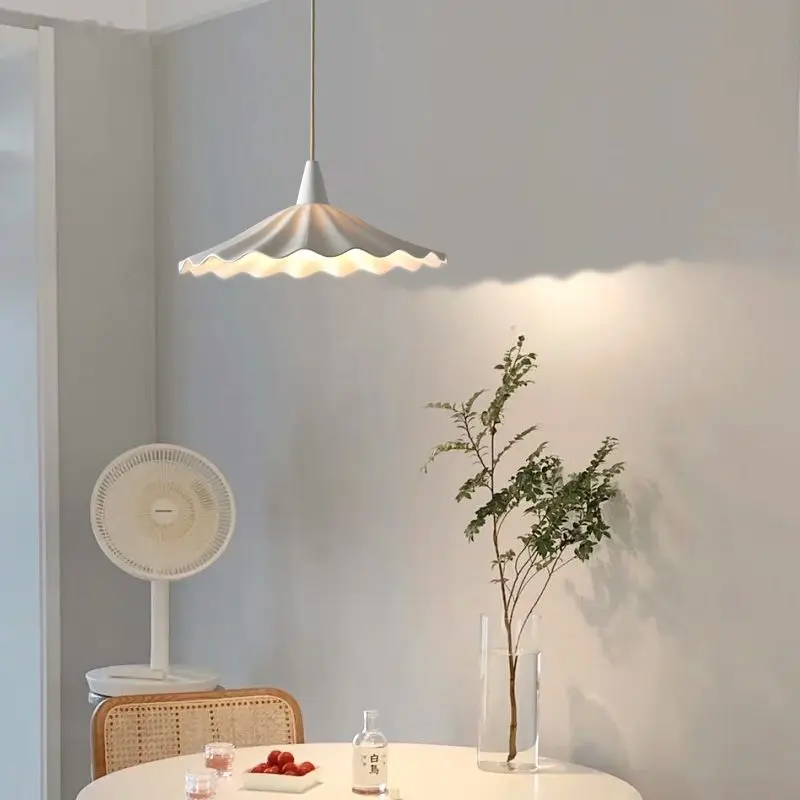Cream style ceramic single head pendant light American French Nordic Italian bedside homestay restaurant lighting