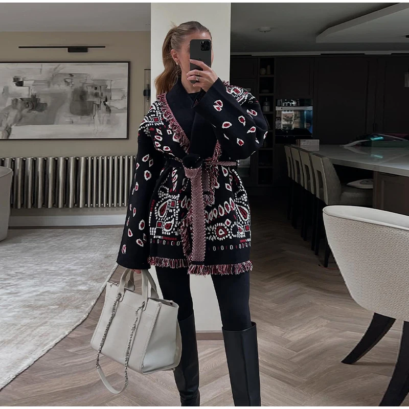 Knitted Jacquard Tassels Patchwork Cardigans Women Sweaters Long Sleeve V-neck Thicken Vacation Sweater 2025 Autumn Coats Tops