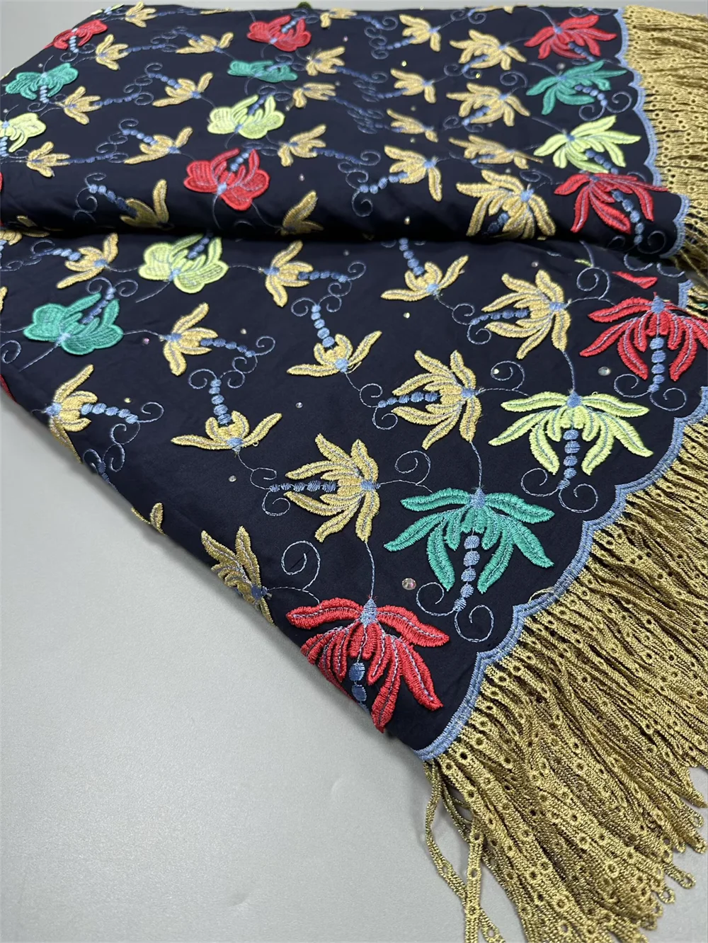 

Африканская швейцарская вуаль, кружево в Швейцарии с 3D кисточками, цветочной вышивкой, гипюровое кружево, качественная водорастворимая ткань для свадьбы