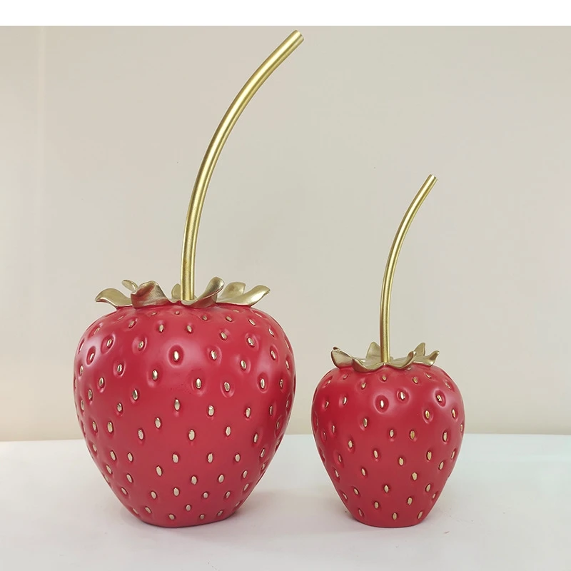 Resin Crafts Simulated Fruit Model Strawberry Golden Strawberries Cartoon Decorative Figurines Home Decoration Accessories