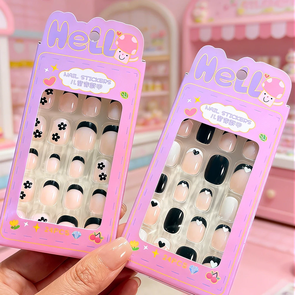 24Pcs Pink Flower Heart Kids False Nails Glossy Nude Short Oval Children's Press on Nails Sweet Girl Acrylic Fake Nail Patches_