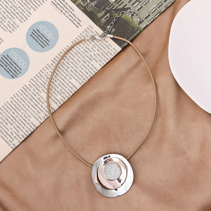 Vintage Woman Statement Necklace Geometric Big Round Crystal Pendant Necklaces Sweater Chain Fashion Jewelry Gift For Girl