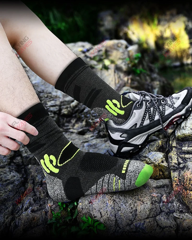 2 paia di calzini in lana merino per sport invernali sulla neve, calzini da campeggio per escursionismo a tubo medio spesso per uomini adulti e donne, traspiranti e traspiranti