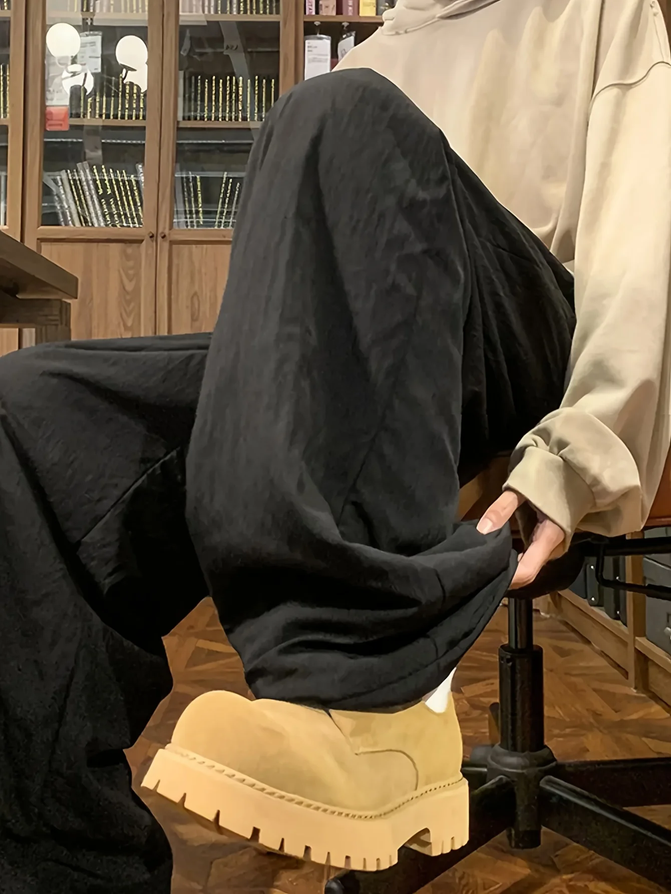 بنطال رياضي نسائي شتوي مبطن بالصوف سميك مستقيم الساق للرياضات الكاجوال، مقاوم للرياح والبرودة