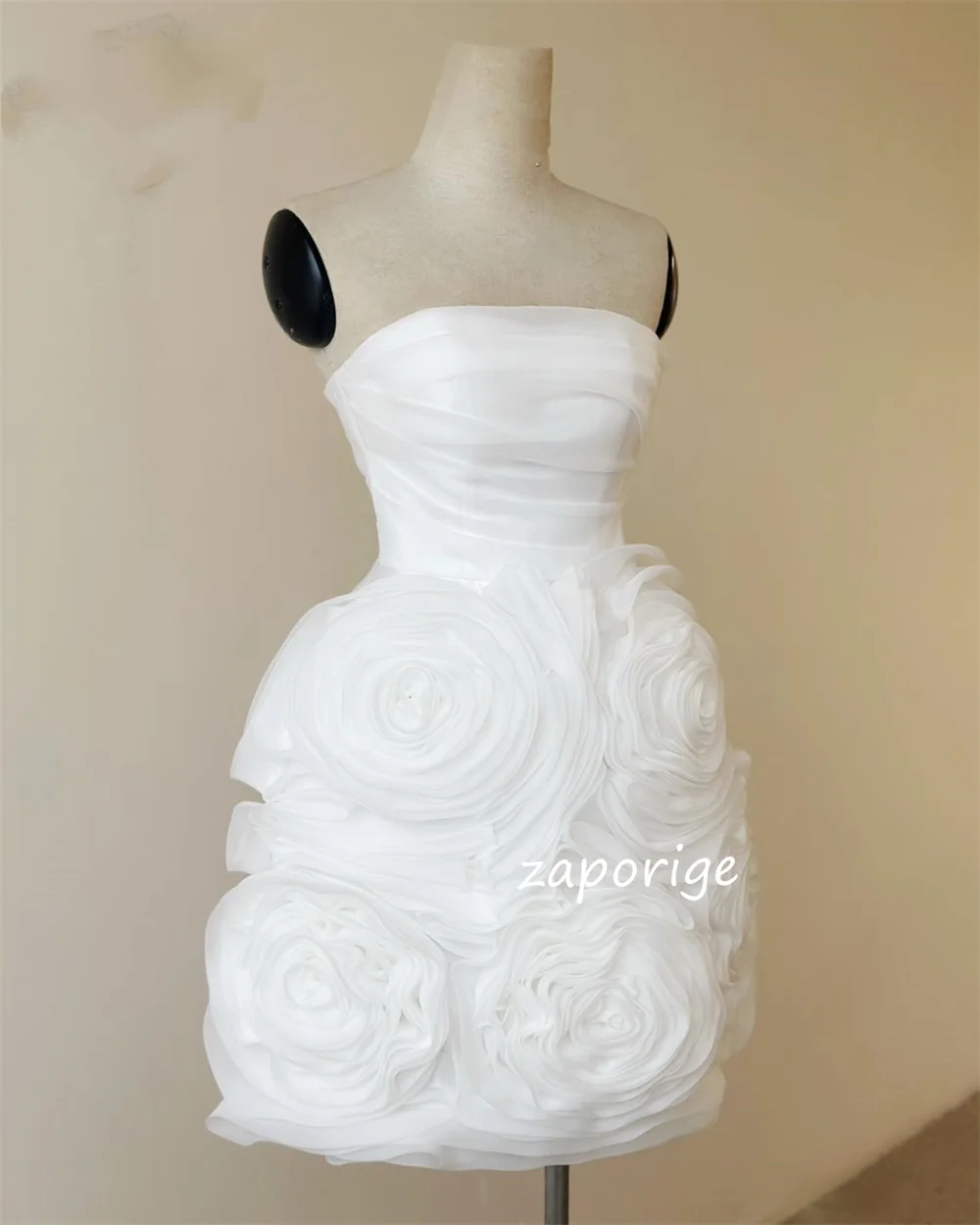 맞춤형 Organza 수제 꽃 셔링 볼 가운 Strapless 미니 드레스 맞춤형 행사 간단한 고품질