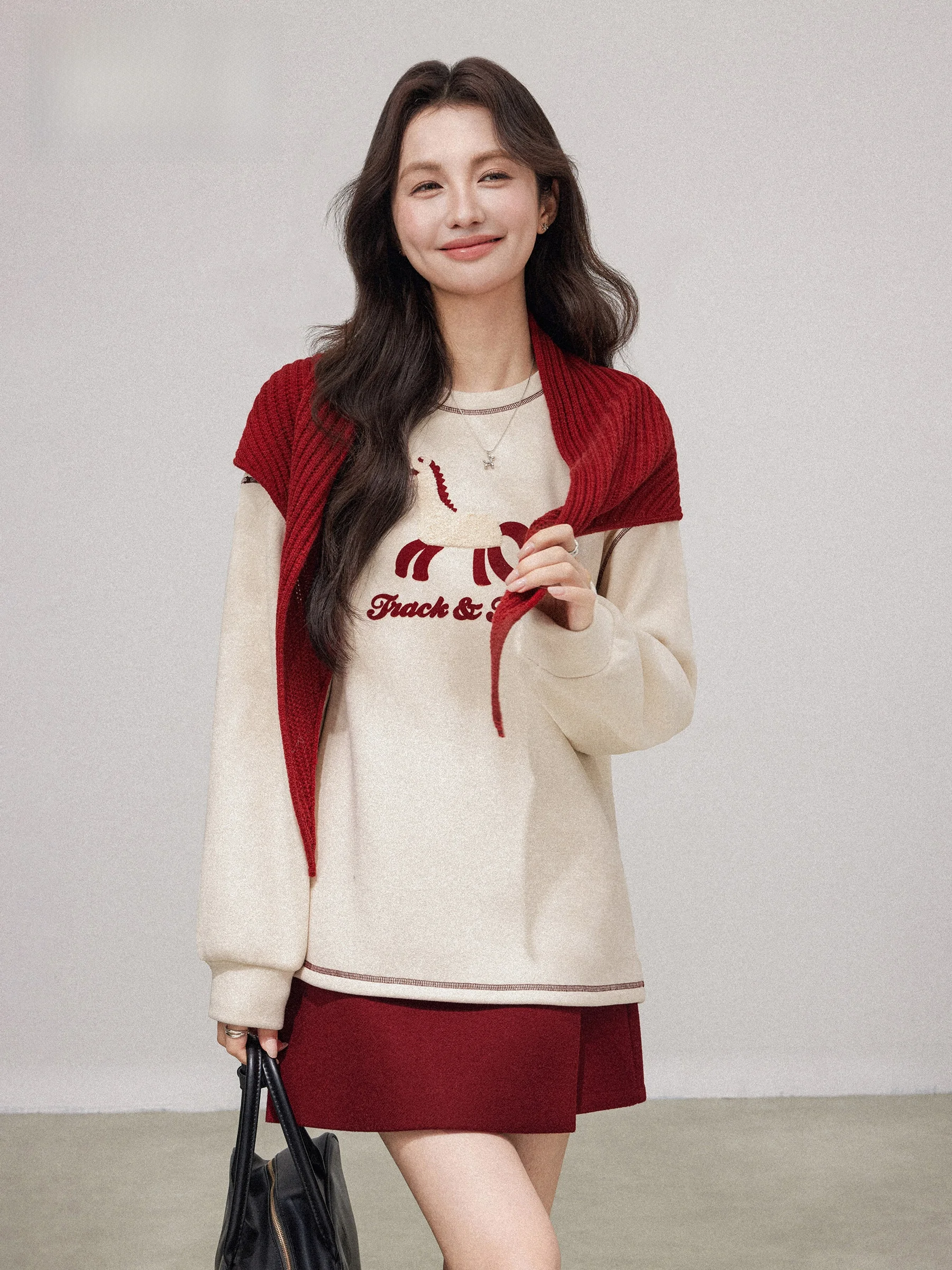 

Loose Women's Hoodie Shoulder Wrap Cartoon Design Autumn Winter New Year's Atmosphere Casual Style Long Sleeve Top
