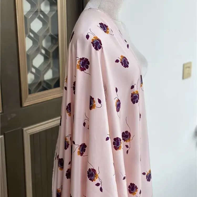 

1 meter 100% Mulberry Silk 18 momme Crepe Silk Fabric Pink Floral Printed 140cm 53" wide by the yard JJ461