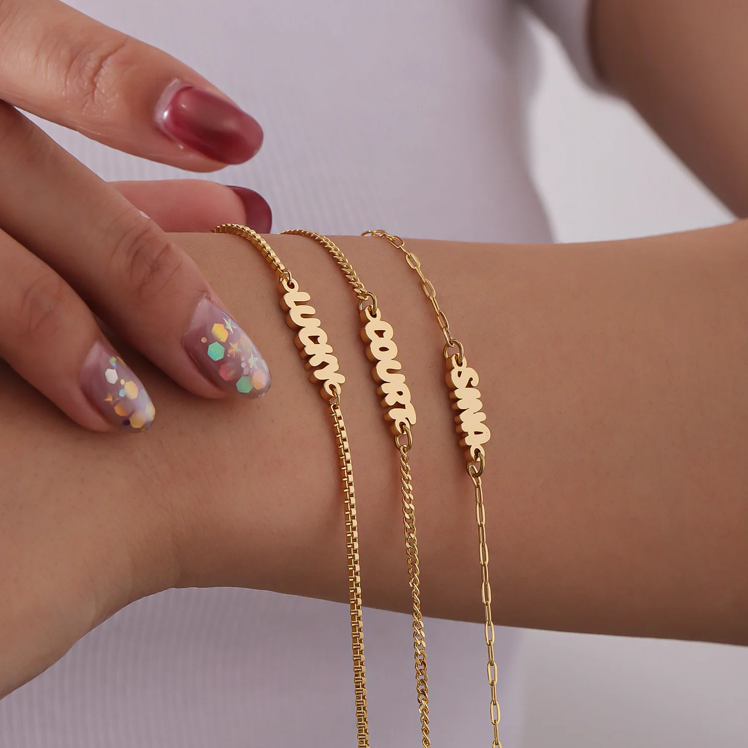 

Qitian Custom Fashion Name 18k Plated Gold Bubble Bracelet High Quality Stainless Steel Balloon Letters Bracelets Women Jewelry
