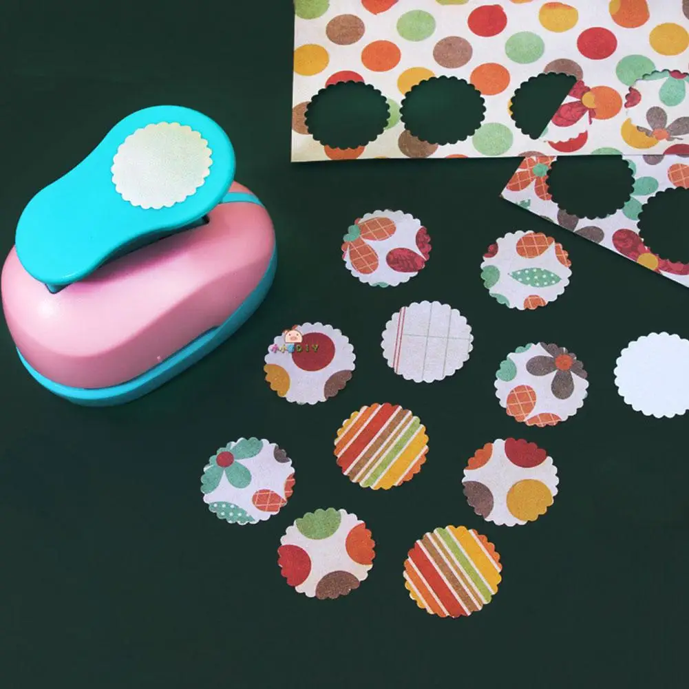 New Stamp Border DIY Punch Stamp Shape Craft Punch Embossing Machine Round Hole Punch Toothed Puncher Embosser Color Random