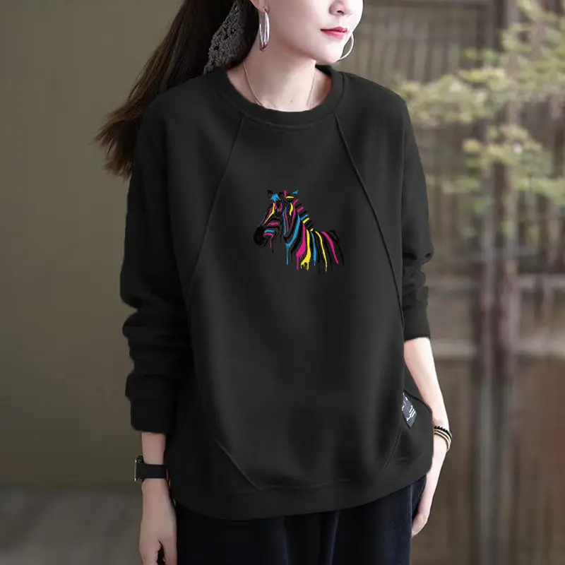 Sweatshirts for Women Grey Female Clothes with Orint on Black Graphic Pullovers Sport Tops Novelty Harajuku Fashion E Designer