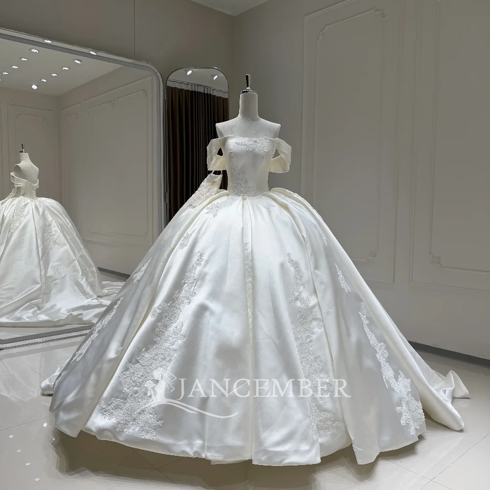 Luxurious Wedding Dress Ivory Ball Gown Customized Detachable Sleeves Lace Appliques Lace Up Back Sweep Train robe de mariée