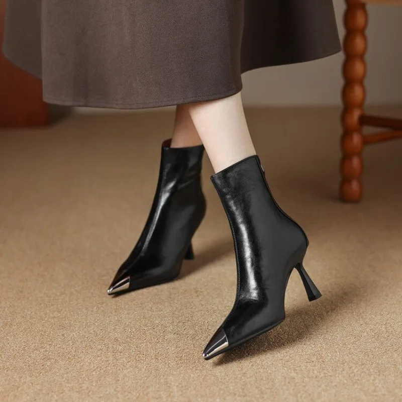 Retro Western Booties Women's Metal Toe Pointed Toe Stiletto Temperament Versatile Skinny Fashion Single Boots image 2