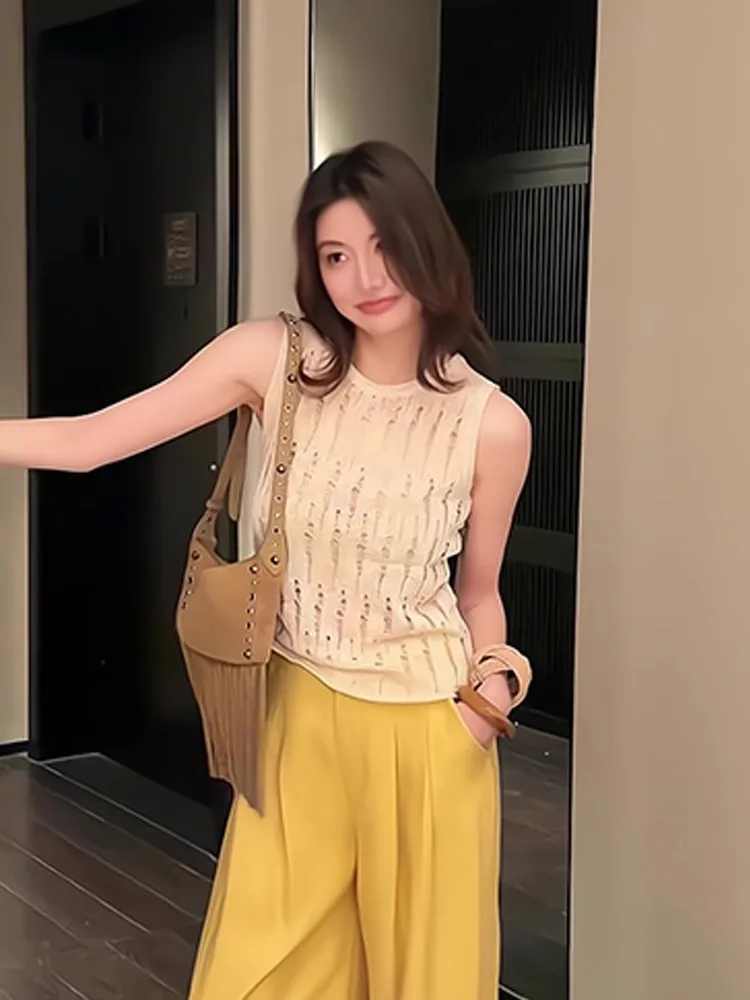 

Летний женский топ 2025 года с круглым вырезом, вязаный из ледяного шелка, с ажурными вставками, утягивающий, роскошный, шикарный, с открытыми плечами, модный