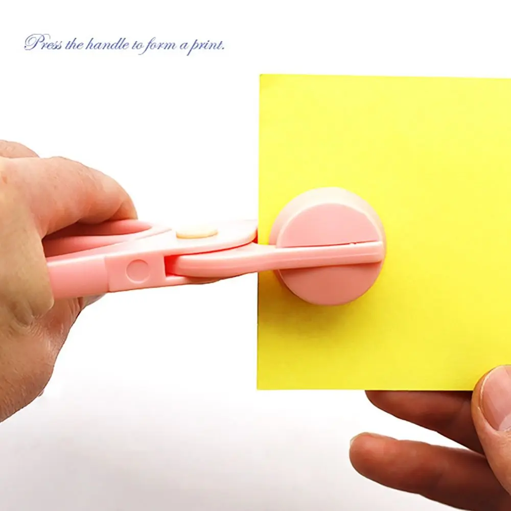 Manual 4/8 Patterns Knurling Machine DIY Embossing Process Paper Embosser Kids Toy Stationery Paper Knurling