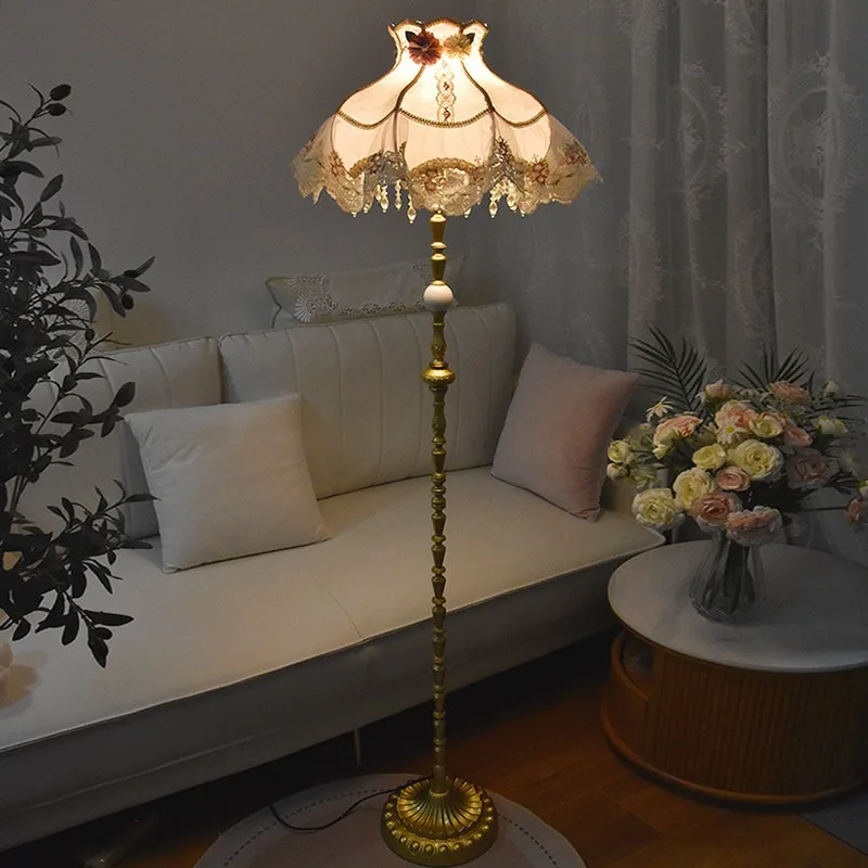 European French pastoral retro floor lamp princess lace atmosphere living room bedroom light luxury romantic warm view 3