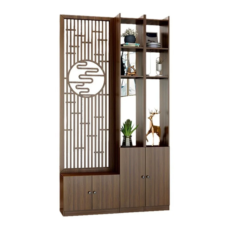 Entre en la puerta y entre la casa. Color de registro, mueble con puerta, mueble para zapatos, mueble para vino integrado y bloqueado.