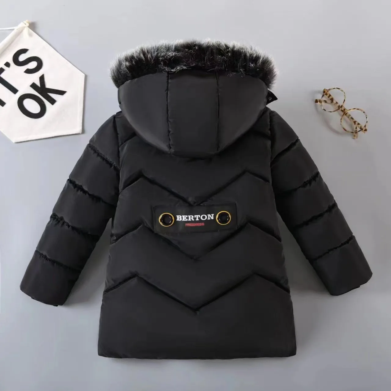 Winter New Boys Jacket Solid Color Letter Printing Thicken Keep Warm Hooded Coat For 3-10Y Kids Fashion Down Cotton Snowsuit