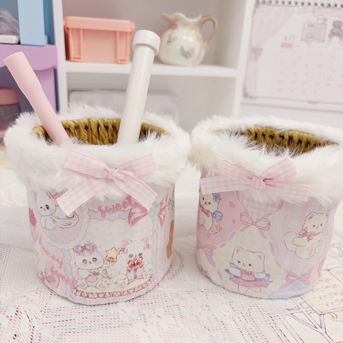 Pink Desktop Pen Holder with Cartoon High Aesthetic Value, Multifunctional and Large Capacity Desktop Organizing Makeup Brush