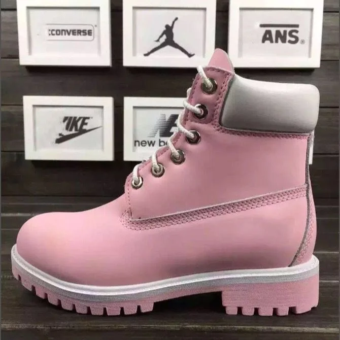 2025 New Comfortable Anti-Slip Outdoor Hiking Boots Designer Autumn Hiking Boots Premium Casual Sports Shoes