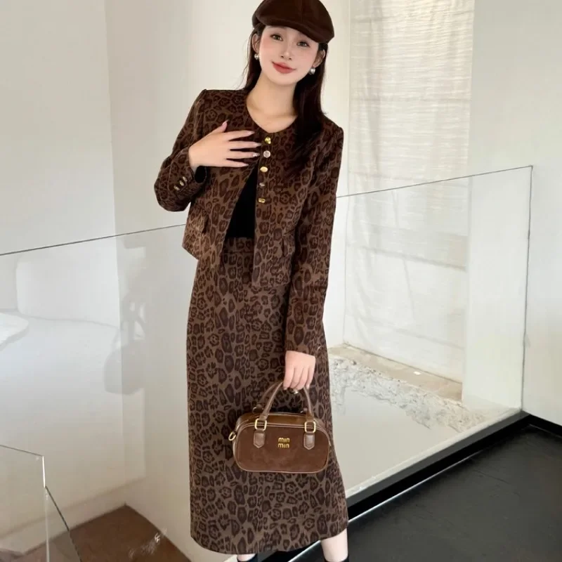

Sweet Hot Girl Leopard Print Suit Women's Autumn Slim Fit Long-sleeved Jacket Long Skirt Two-piece Set Fashion Female Clothes