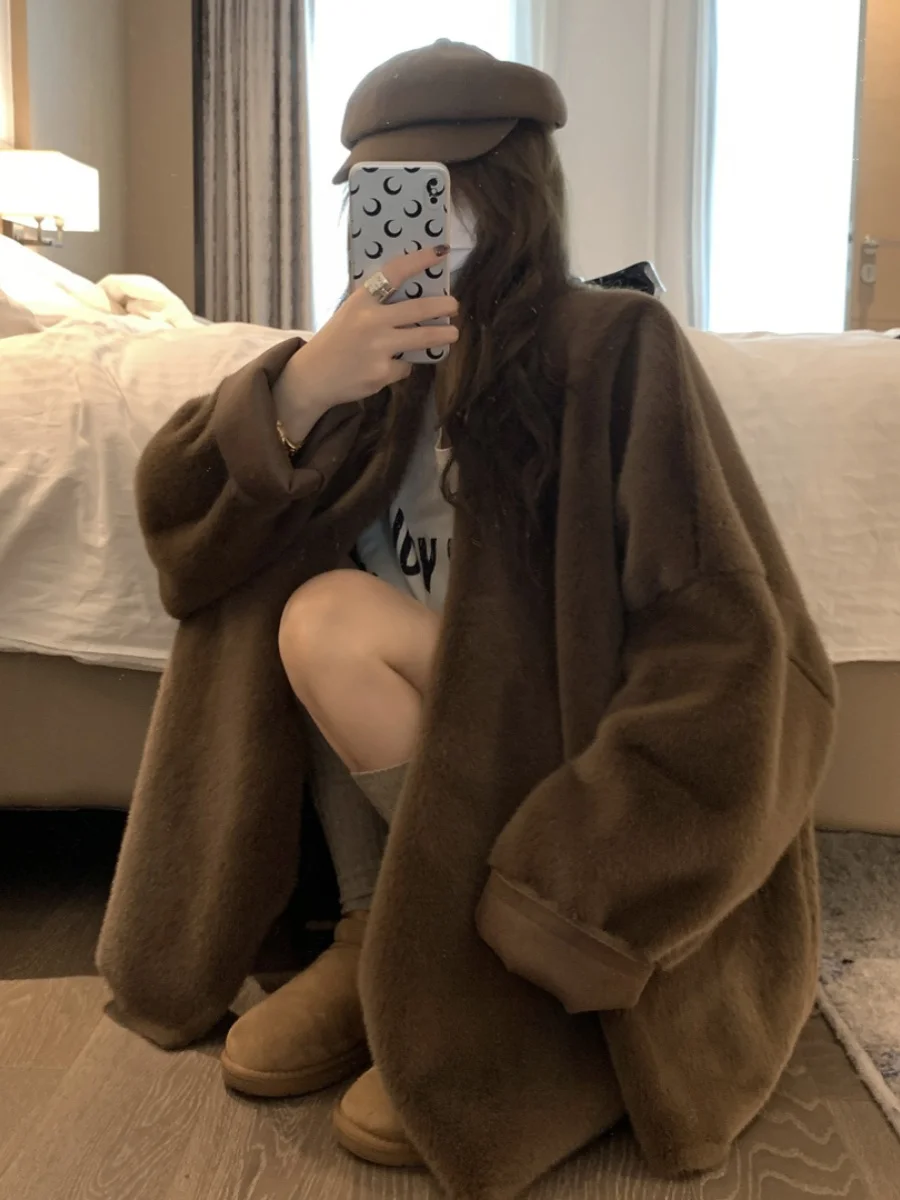 صديقة للبيئة الفراء Jaet المرأة 2024 Sli تصميم فولي الماء معطف الجلود والفرو الكورية Sle طويل Sve V-Ne