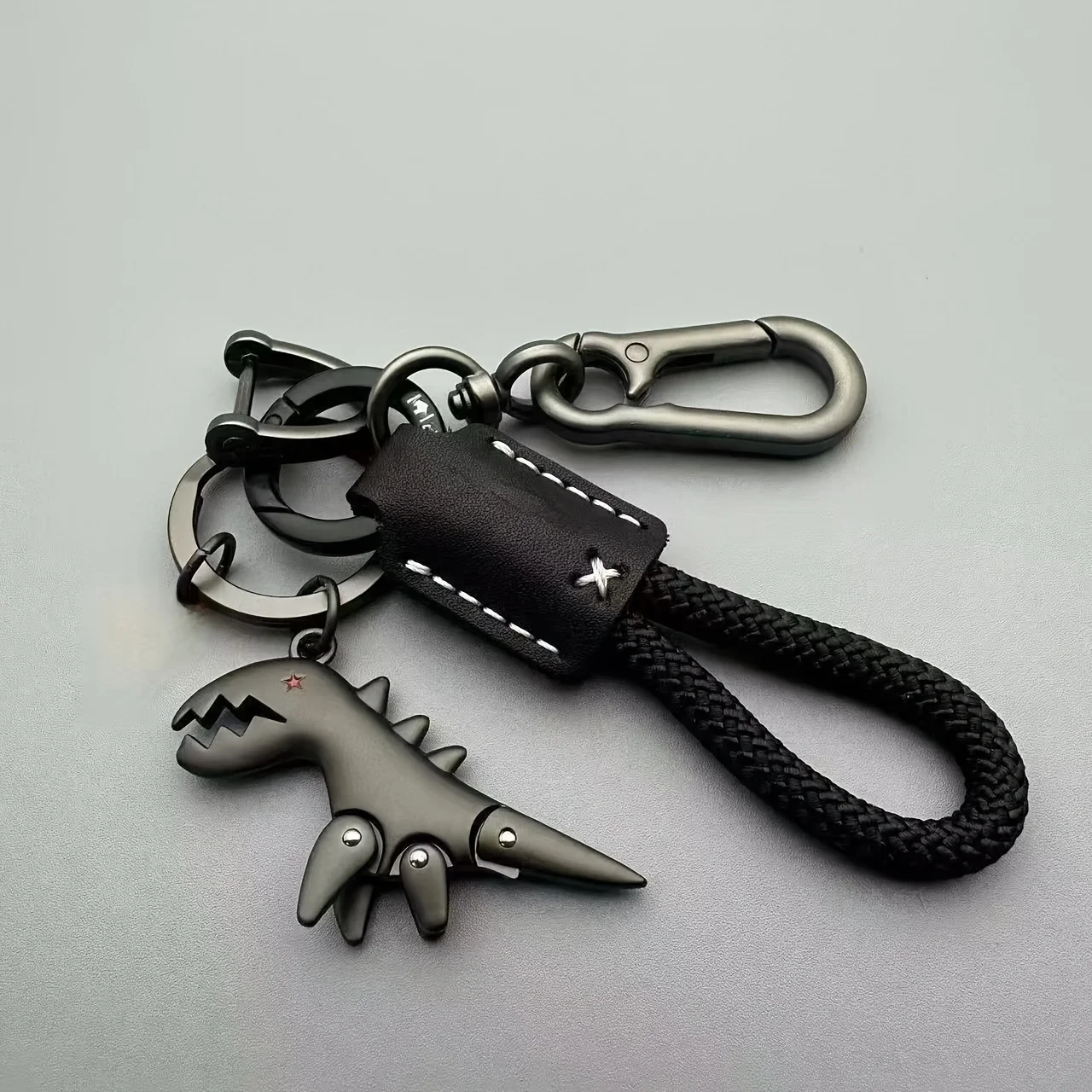 3/1 Piece with Random Color, Creative Dinosaur Keychain, Unisex, Woven Rope Pendant Keyring, Car Key Decoration, Leather Rope Backpack Wallet Charm, Couple's Gift, Halloween and Christmas Gift