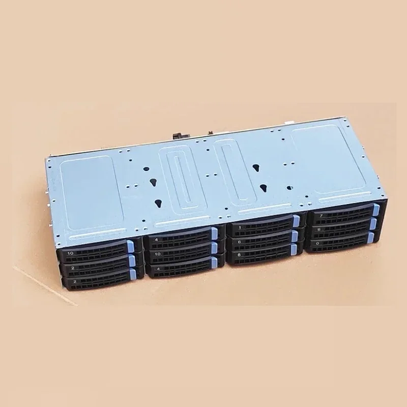 CDN Hot Swappable SAS Series Chassis 12 Disks 3.5 Inches 6Gb Hard Disk Cage 12 GB Storage NAS Black Group
