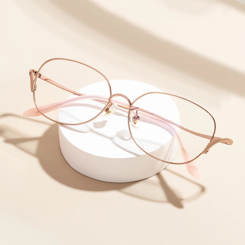 Women Ultralight Pure Titanium Fashion Anti Blue Light Reading Glasses Magnifier Ladies Hyperopia Spectacles Custom Prescription