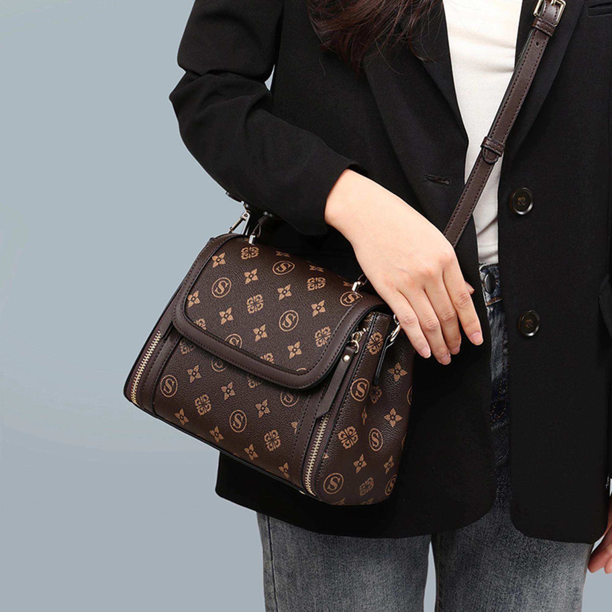CKKUI Fashion Women's Crossbody Bag Retro Classic High Quality Leather Luxury Handbags and Purses 2026 Commuter Messenger Bag
