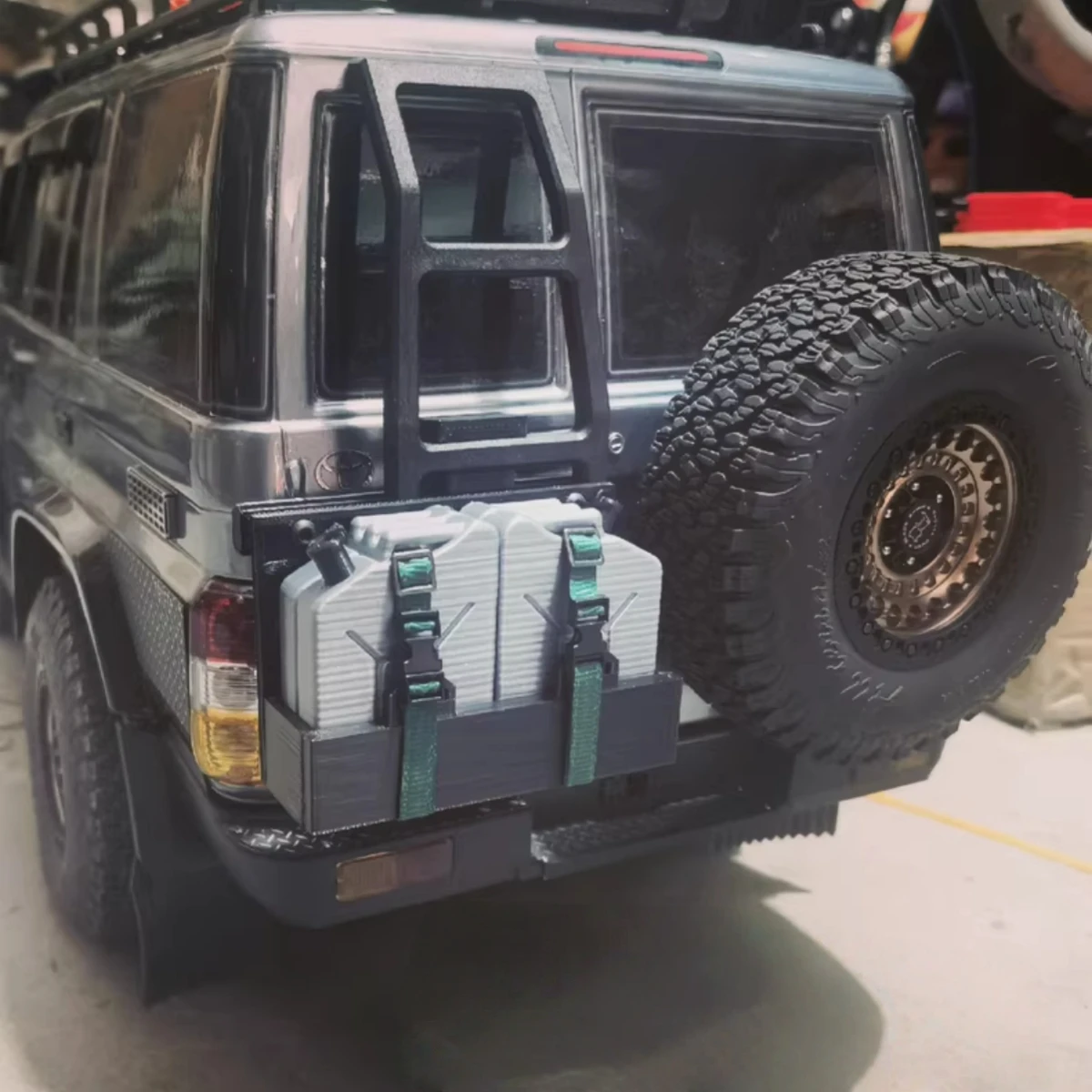 1:10 scale car toys 3d printed fuel tank and mount set fit rgt lc71 1/10 rock crawler truck RC Car option parts