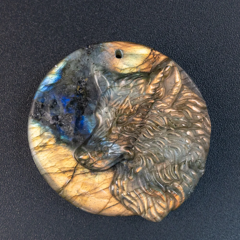 1Pcs Unfinished Labradorite Pendant DIY 42X40X9MM Blue Flash Wolf Carving Stone for Jewelry Making Supplies